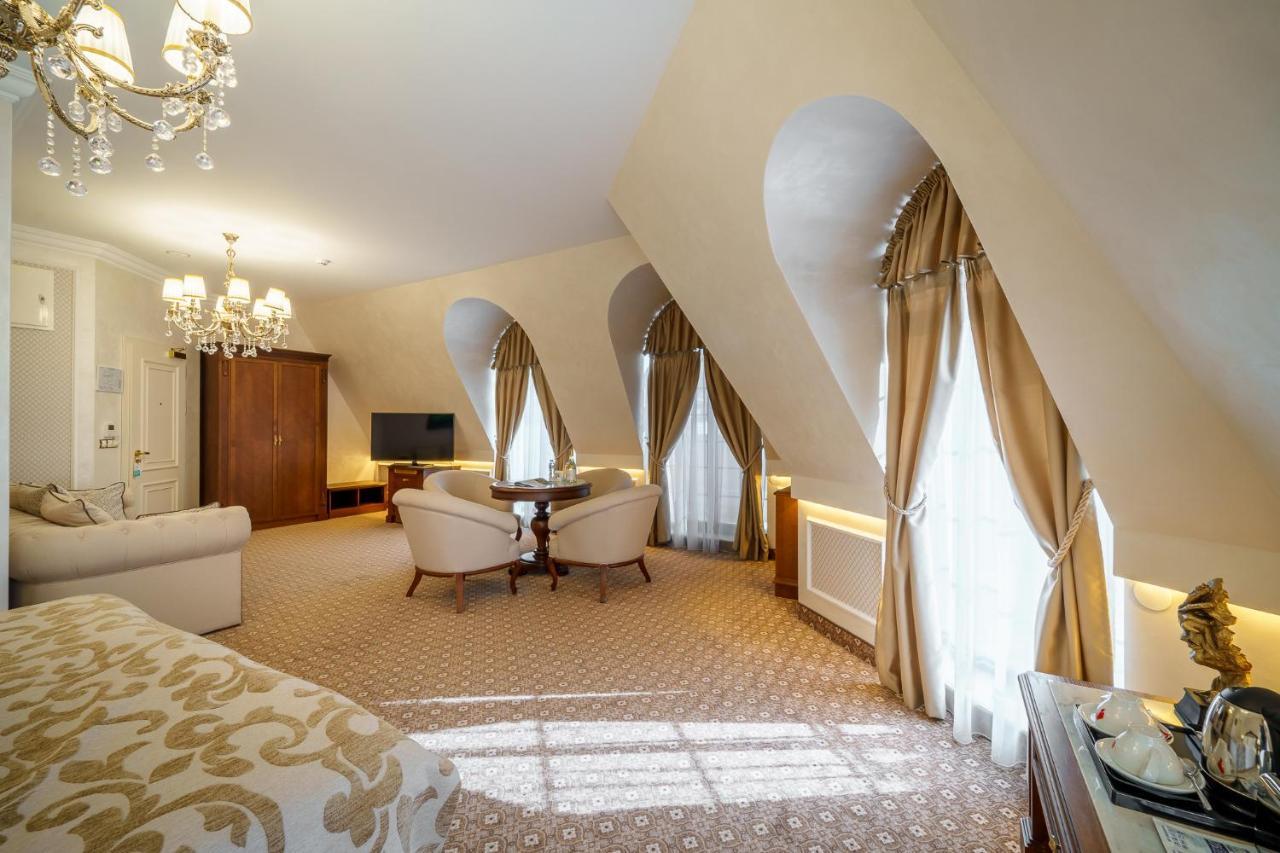 Residence City Garden - Certificate Of Excellence Top 10 Best Five-Stars City Hotels For 2024 Awarded By Htif プロヴディフ エクステリア 写真