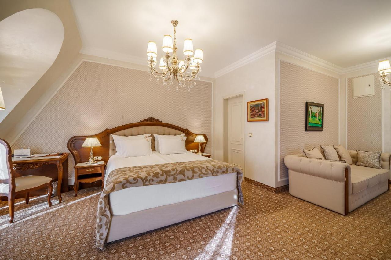 Residence City Garden - Certificate Of Excellence Top 10 Best Five-Stars City Hotels For 2024 Awarded By Htif プロヴディフ エクステリア 写真
