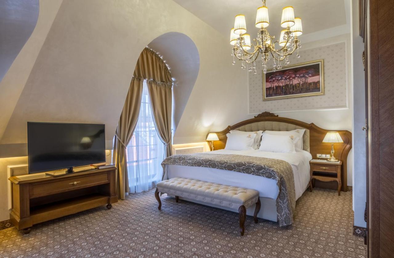 Residence City Garden - Certificate Of Excellence Top 10 Best Five-Stars City Hotels For 2024 Awarded By Htif プロヴディフ エクステリア 写真