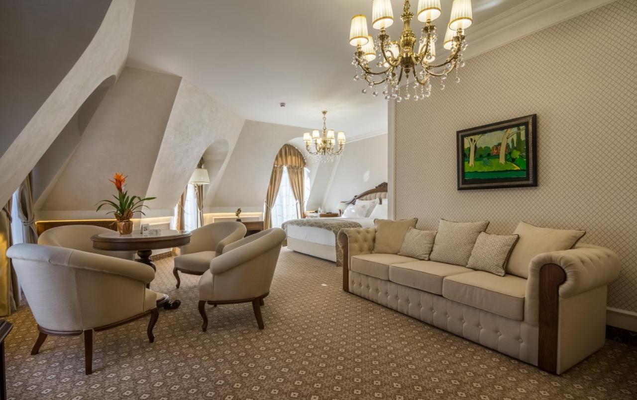 Residence City Garden - Certificate Of Excellence Top 10 Best Five-Stars City Hotels For 2024 Awarded By Htif プロヴディフ エクステリア 写真