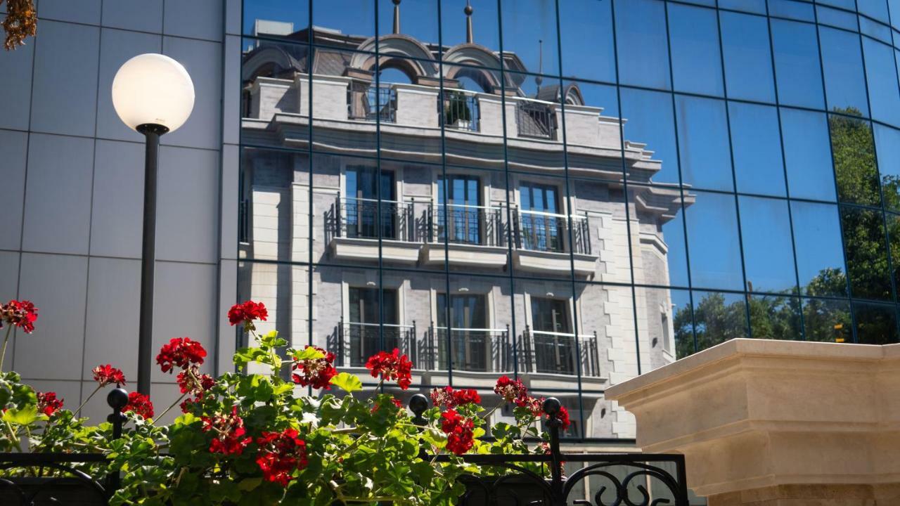 Residence City Garden - Certificate Of Excellence Top 10 Best Five-Stars City Hotels For 2024 Awarded By Htif プロヴディフ エクステリア 写真
